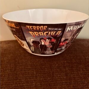 Vintage Horror B Movie Poster Bowl 10” Mulberry Home Collection - 4.5 Quart